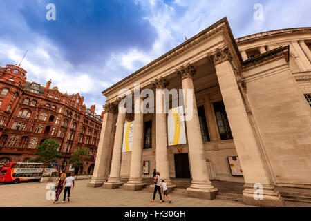 Biblioteca centrale di Manchester è la sede della città servizio biblioteca e informazioni a Manchester in Inghilterra. Foto Stock