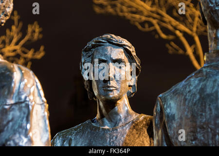 Dettaglio dal Quartetto, una scultura di Richard Perry (1986), la Cappella Bar, Nottingham, Inghilterra, Regno Unito Foto Stock