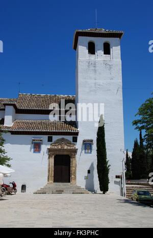 Chiesa di San Miguel in San Miguel Bajo Plaza de San Miguel Bajo nel quartiere Albaicin, Granada, provincia di Granada, Spagna. Foto Stock