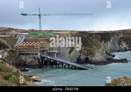 Nuova stazione di salvataggio in costruzione presso il St Justinians St Davids testa Pembrokeshire Coast National Park Galles Cymru REGNO UNITO GB Foto Stock