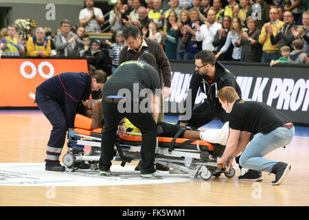 Hagen, Germania. 06 Mar, 2016. Hagen, Germania, Brose ceste sconfitto Phoenix Hagen con 66:87.Nella foto DJ Covington #24 (Phoenix Hagen) © Maik Boenisch/Pacific Press/Alamy Live News Foto Stock