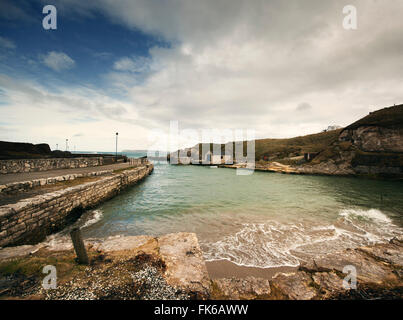 Ballintoy Harbour, dove alcuni del gioco di Troni è stata filmata, Co. Antrim, Irlanda del Nord, Regno Unito, Europa Foto Stock