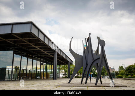 La Neue Nationalgalerie (Nuova Galleria Nazionale) al Kulturforum, nel quartiere Mitte di Berlino, Germania, Europa Foto Stock