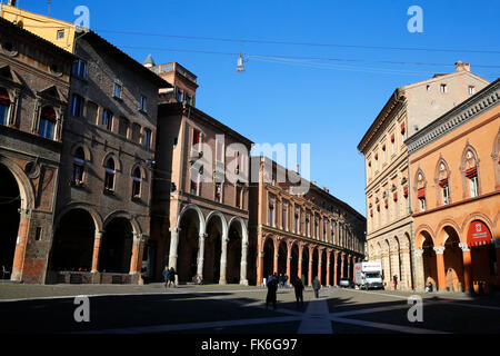 Piazza Santo Stefano, Bologna, Emilia Romagna, Italia, Europa Foto Stock