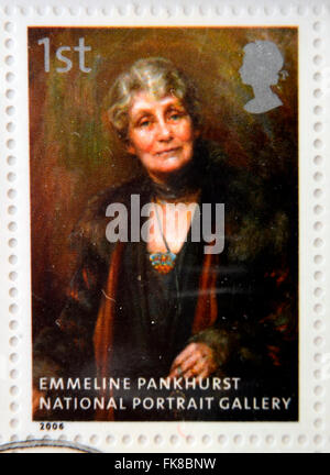 Regno Unito - circa 2006: timbro stampato in Gran Bretagna dedicata alla National Portrait Gallery, la mostra Emmeline Pankhurst Foto Stock