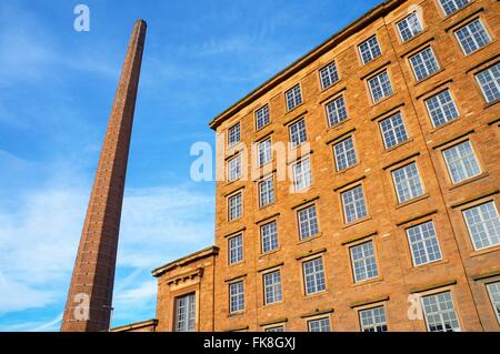 Dixon's camino. 290 piedi di altezza ex mulino tessile camino. Shaddon Mill, giunzione Street, Shaddongate, Carlisle, Cumbria. Foto Stock