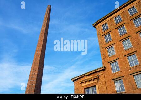 Dixon's camino. 290 piedi di altezza ex mulino tessile camino. Shaddon Mill, giunzione Street, Shaddongate, Carlisle, Cumbria. Foto Stock