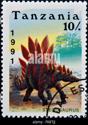 TANZANIA - circa 1991: un timbro stampato in Tanzania mostra dinosauro Stegosaurus, circa 1991 Foto Stock