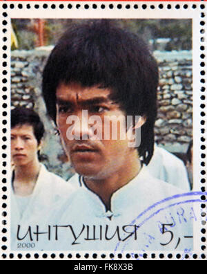 Repubblica di repubblica di Sakha (YAKUTIA) - Circa 2000: un timbro stampato in Yakutia mostra Bruce Lee, circa 2000 Foto Stock