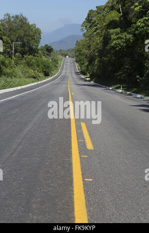 Governatore Mario Covas autostrada o strada Rio-Santos autostrada BR-101 Foto Stock