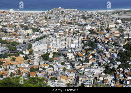 Vista della città di Morro da Boa Vista e Praia Grande in background dal Morro Cabocla Foto Stock