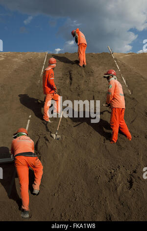 Applicazione di cemento di suolo nel canale di Sao Francisco fiume trasposizione - Lotto 3 Foto Stock