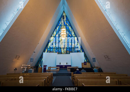 Gli interni della Cattedrale Artica (Tromsdalen Chiesa / Tromsøysund Chiesa) a Tromsø in Norvegia Foto Stock