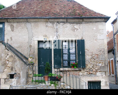 Una casa di pietra in Sancerre. Foto Stock