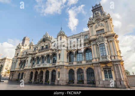 Edificio de la Junta de Obras del Puerto. Barcellona Foto Stock