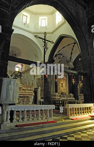 All interno della chiesa di San Lorenzo, Portovenere, Golfo dei Poeti, Liguria Foto Stock