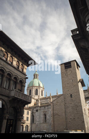 SW vista la cupola del Duomo di Como Foto Stock