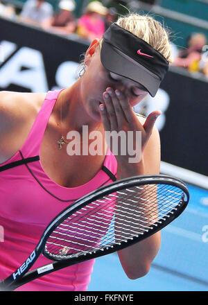 Auckland, Nuova Zelanda. 06 gen, 2011. Maria Sharapova reagisce dopo aver perso la sua corrispondenza alla ASB Classic 2011. Cinque volte il Grand Slam conquistando giocatore di tennis Maria Sharapova ha riconosciuto in mancanza di un test antidoping a Australian Open. © Shirley Kwok/Pacific Press/Alamy Live News Foto Stock