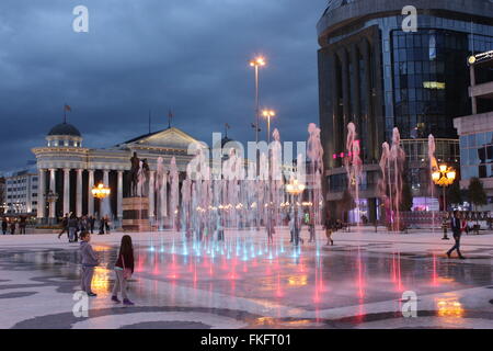 Fontane a Skopje in Macedonia Foto Stock