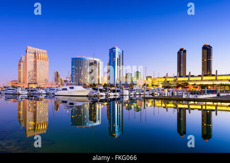 San Diego, California, Stati Uniti d'America skyline al Embarcadero Marina. Foto Stock