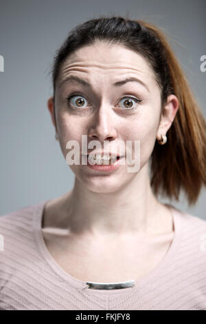 Il paziente ed il suo medico in ambulatorio medico Foto Stock