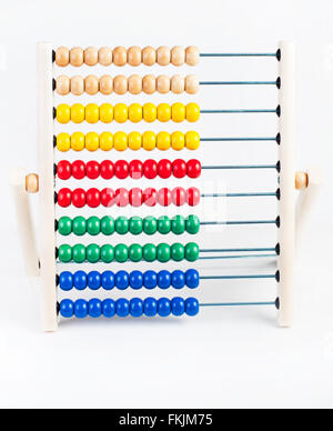 In legno di colore abacus su sfondo bianco Foto Stock