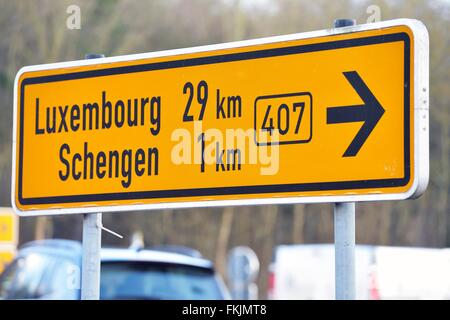 Segno della città di Schengen, Marzo 7, 2016. Foto Stock