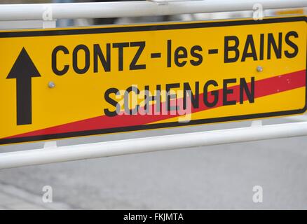 Segno della città di Schengen, Marzo 7, 2016. Foto Stock