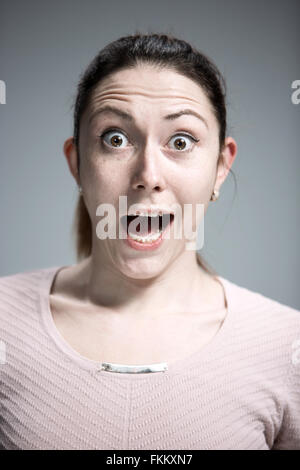 Il paziente ed il suo medico in ambulatorio medico Foto Stock