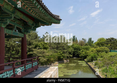Dettaglio del pavillion, Donggung Palace e Wolji Pond di Gyeongju, Corea del Sud Foto Stock