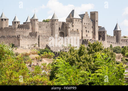 Carcassonne,Cite,Castle,Aude,sud,Francia,l'Europa, Bastille,giorno,Luglio,14th, prima al massiccio di fuochi d'artificio. Foto Stock