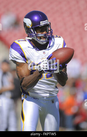 Tampa, Fla, STATI UNITI D'AMERICA. Xvi Nov, 2008. Nov. 16, 2008; Tampa, FL, Stati Uniti d'America; Minnesota Vikings wide receiver Bernard Berrian (87) prima per i Vichinghi la partita contro il Tampa Bay Buccaneers presso Raymond James Stadium. Il Bucs ha vinto 19-13. ZUMA Press/Scott A. Miller © Scott A. Miller/ZUMA filo/Alamy Live News Foto Stock