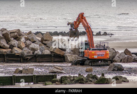 Lavorando sull'erosione costiera schema Fleetwood Foto Stock