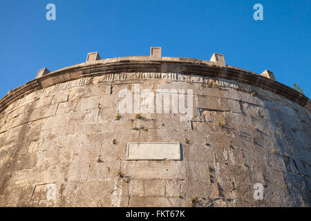 Il Mausoleo di Lucius Munatius Plancus sul Monte Orlando, a Gaeta Foto Stock