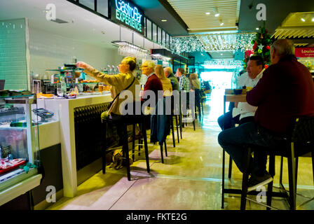 GastroBar, esperienza gourmet, top-piano food court e negozio di generi alimentari, El Corte Ingles, Malaga, Andalusia, Spagna Foto Stock