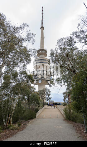 Telstra Tower, Black Mountain Tower, una delle telecomunicazioni in Australia la città capitale di Canberra Foto Stock