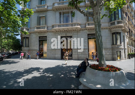 Negozio Louis Vuitton a Passeig de Gracia di Barcellona, Spagna Foto Stock