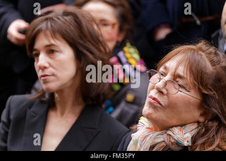 Una targa commemorativa dedicata a Serge Gainsbourg svelata Chaptal street a Parigi, Francia Foto Stock