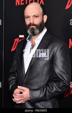 Geoffrey Cantor presso gli arrivi per Marvel Daredevil della stagione due Premiere su Netflix, AMC Loews Lincoln Square 13, New York, NY Marzo 10, 2016. Foto di: Steven Ferdman/Everett Collection Foto Stock