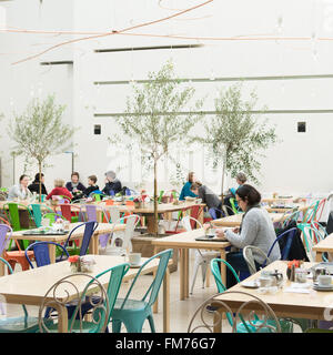 Cafe all'interno della National Gallery of Ireland di Dublino, Irlanda Foto Stock