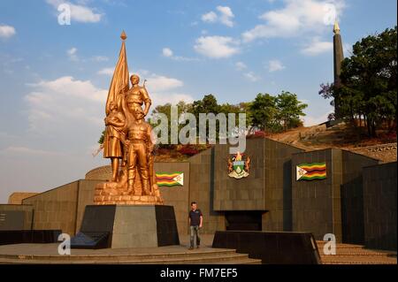 Zimbabwe Harare, terreno di sepoltura e monumento nazionale per commemorare il Fronte patriottico i guerriglieri hanno ucciso durante il rhodesiano guerra di Bush, la statua del soldato sconosciuto Foto Stock