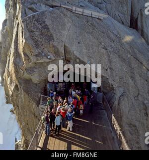 Francia, Haute Savoie, Chamonix, Aiguille du Midi (3842m) Foto Stock