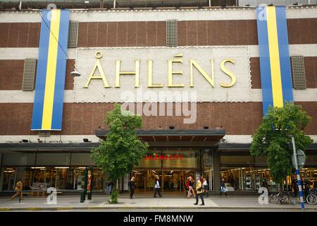 La Svezia, Stoccolma, Ahlens shopping mall, vicino Sergel quadrato (Sergels torg) nel distretto di Norrmalm Foto Stock