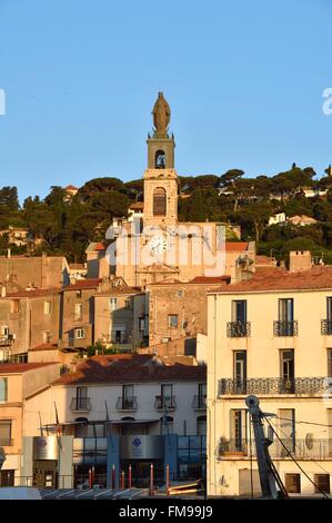 Francia, Herault, Sete, Mont Saint Clair e Haut distretto (Quartier Haut) con san Luigi decanal chiesa Foto Stock