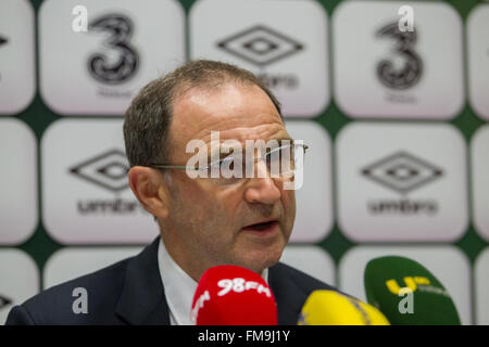 FAI Centro Nazionale di Allenamento, Abbotstown, Dublino, Irlanda. Undicesimo Mar, 2016. Repubblica di Irlanda manager Martin O'Neill durante un annuncio della squadra. © Azione Sport Plus/Alamy Live News Foto Stock