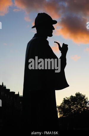 Sherlock Holmes statua a Baker Street Station,Londra Foto Stock