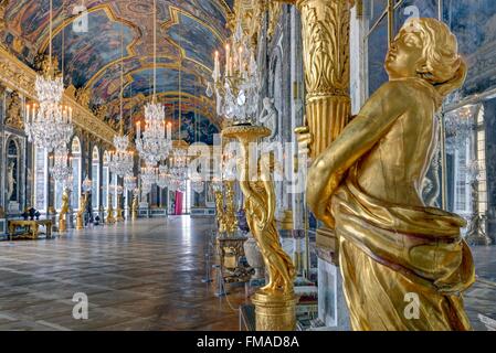 Francia, Yvelines, Palazzo di Versailles elencati come patrimonio mondiale dall'UNESCO, la sala degli specchi Foto Stock