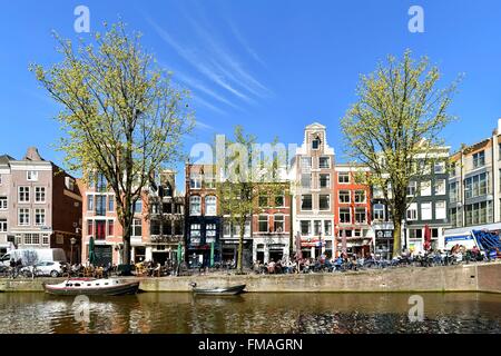 Paesi Bassi Olanda Settentrionale, Amsterdam, il Quartiere a Luci Rosse, Oudezijds Voorburgwal canal Foto Stock