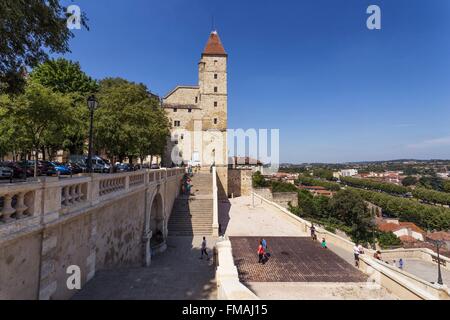 Francia, Gers , Auch, fermata su El Camino de Santiago, Tour d'Armagnac e scultura contemporanea Observatoire du Temps del Foto Stock