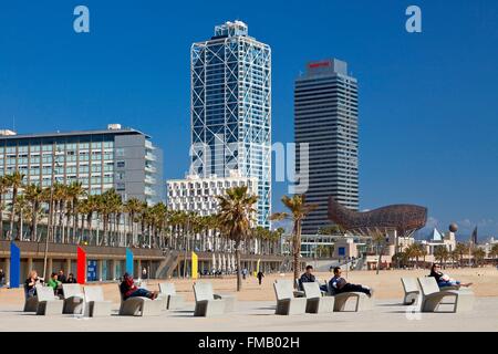 In Spagna, in Catalogna, Barcellona, Barceloneta, la spiaggia di Sant Sebastia Foto Stock